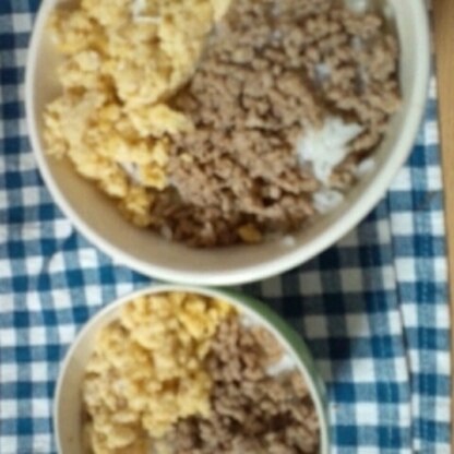 卵と二色丼にしました。三歳娘もパクパク食べてくれました(*^^*)残りは色々アレンジしてみます！